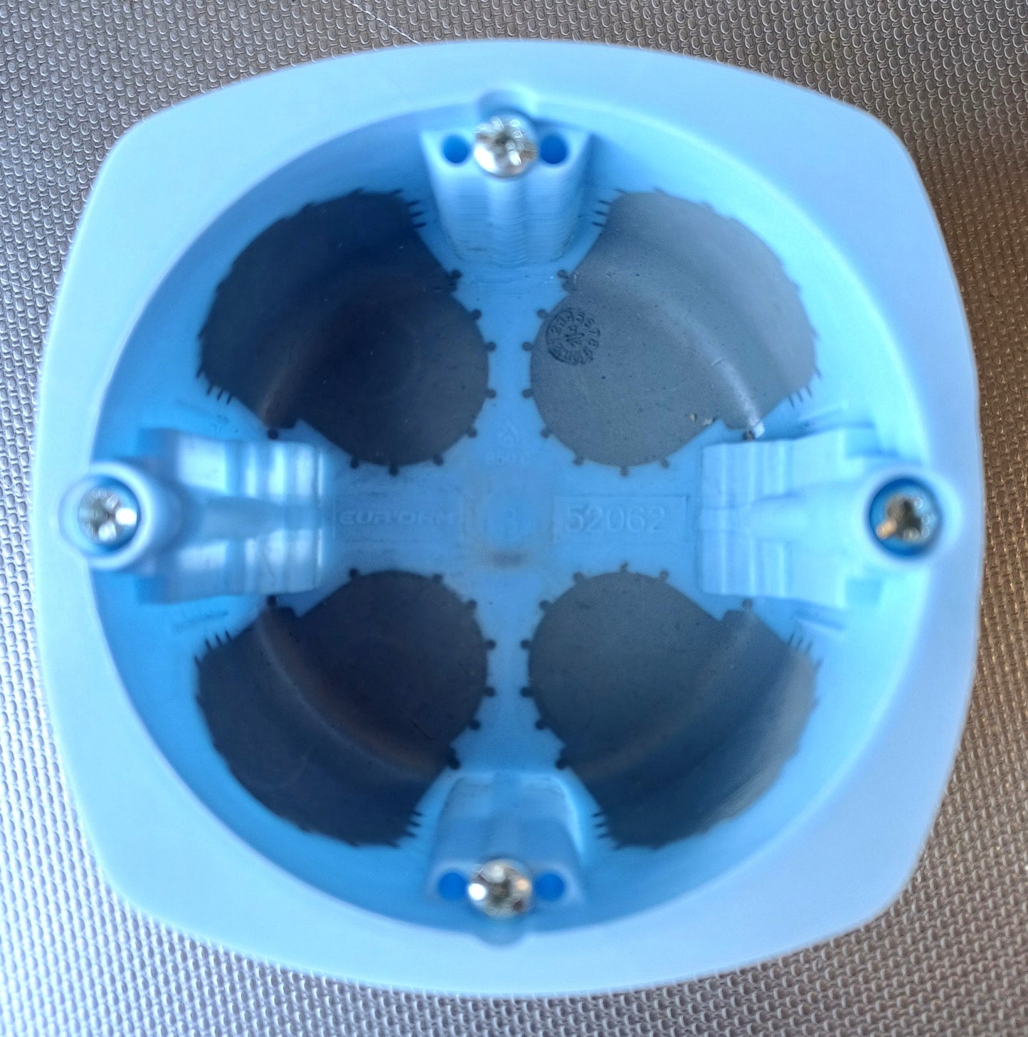 EUR'OHM - PACK DE 100 BOITES AIR'METIC D67 P40 simple