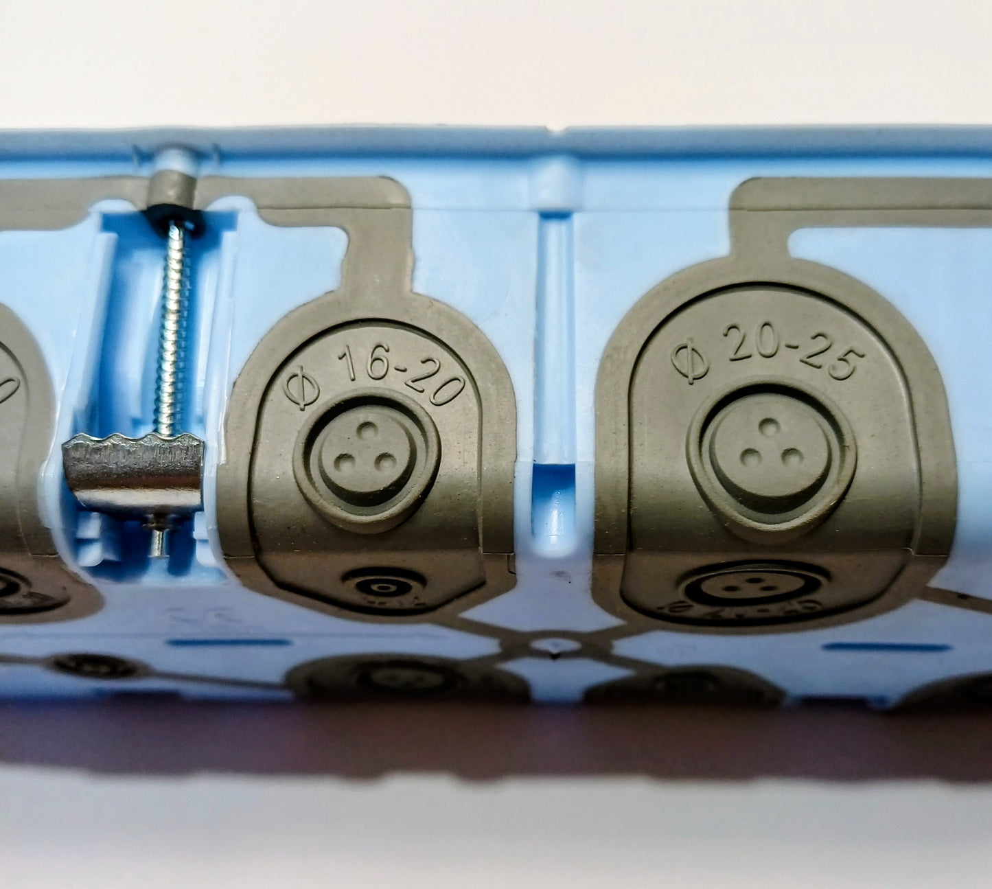 Lot de 10 Boîtes d'encastrements triple AIR'metic 67mm, 3 Postes, P40, E71, 52266