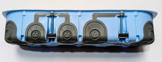 Lot de 10 Boîtes d'encastrements triple AIR'metic 67mm, 3 Postes, P40, E71, 52266